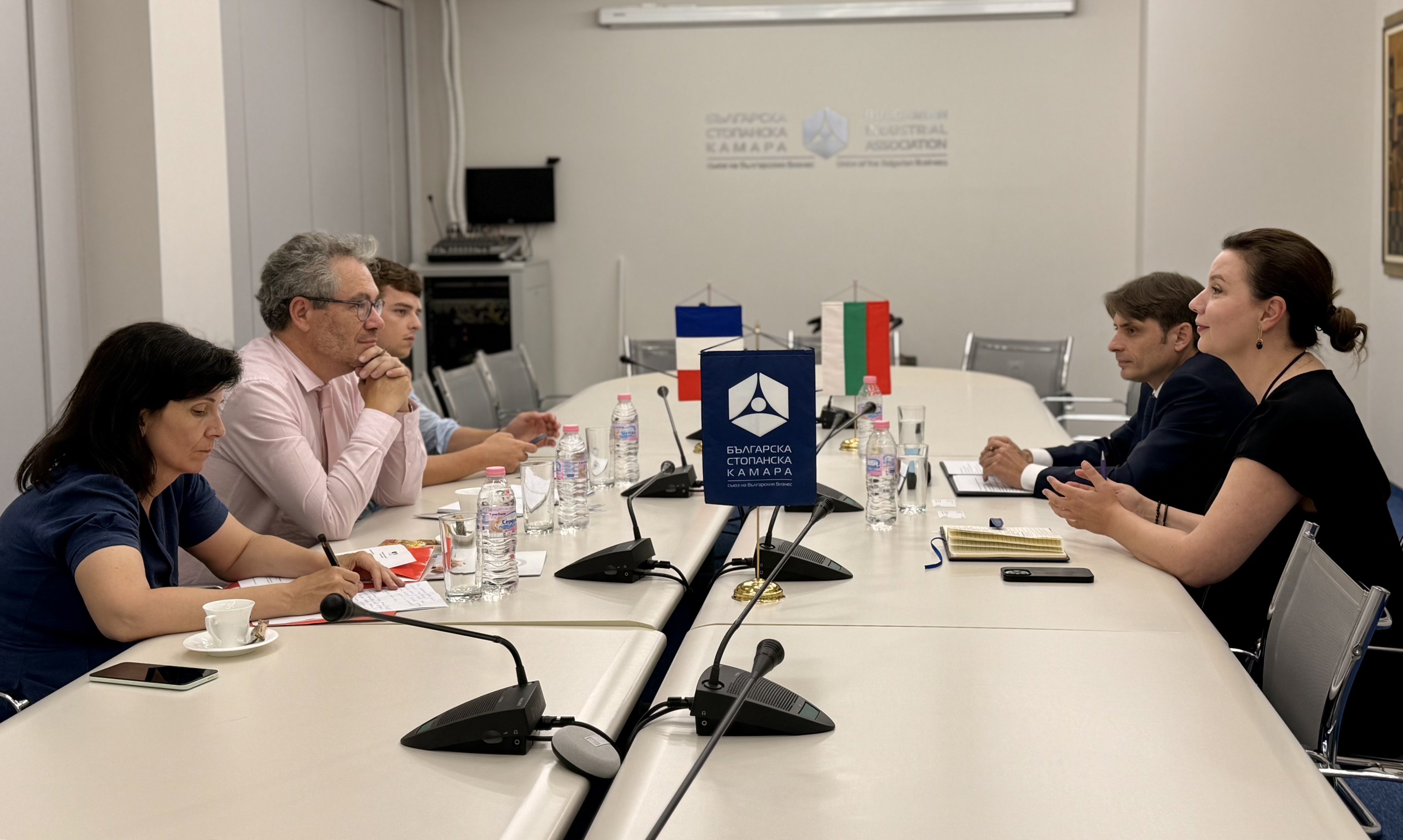 Среща с ръководителя на Икономическата служба на Франция в Атина